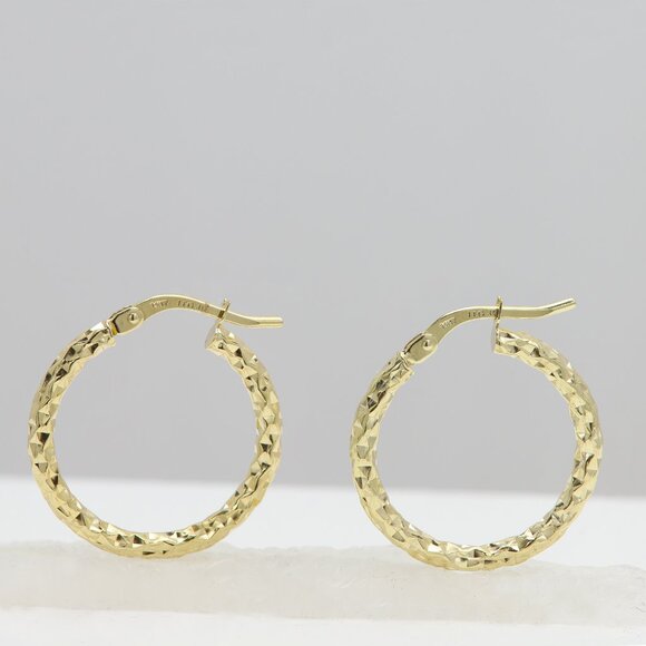 14k Hoops 3/4' inch Diamond cut Design Yellow Gold Hoops - Picture 1 of 9